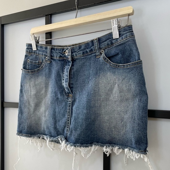 [S] Vintage y2k FWR Distressed Denim Mini Skirt Women’s Coastal Festival Pockets - Picture 2 of 10